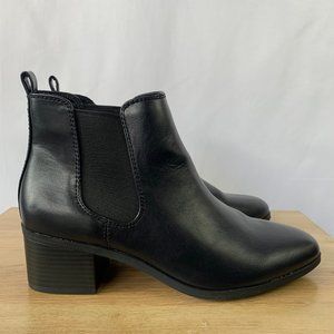 NEW! Black Chelsea Boots